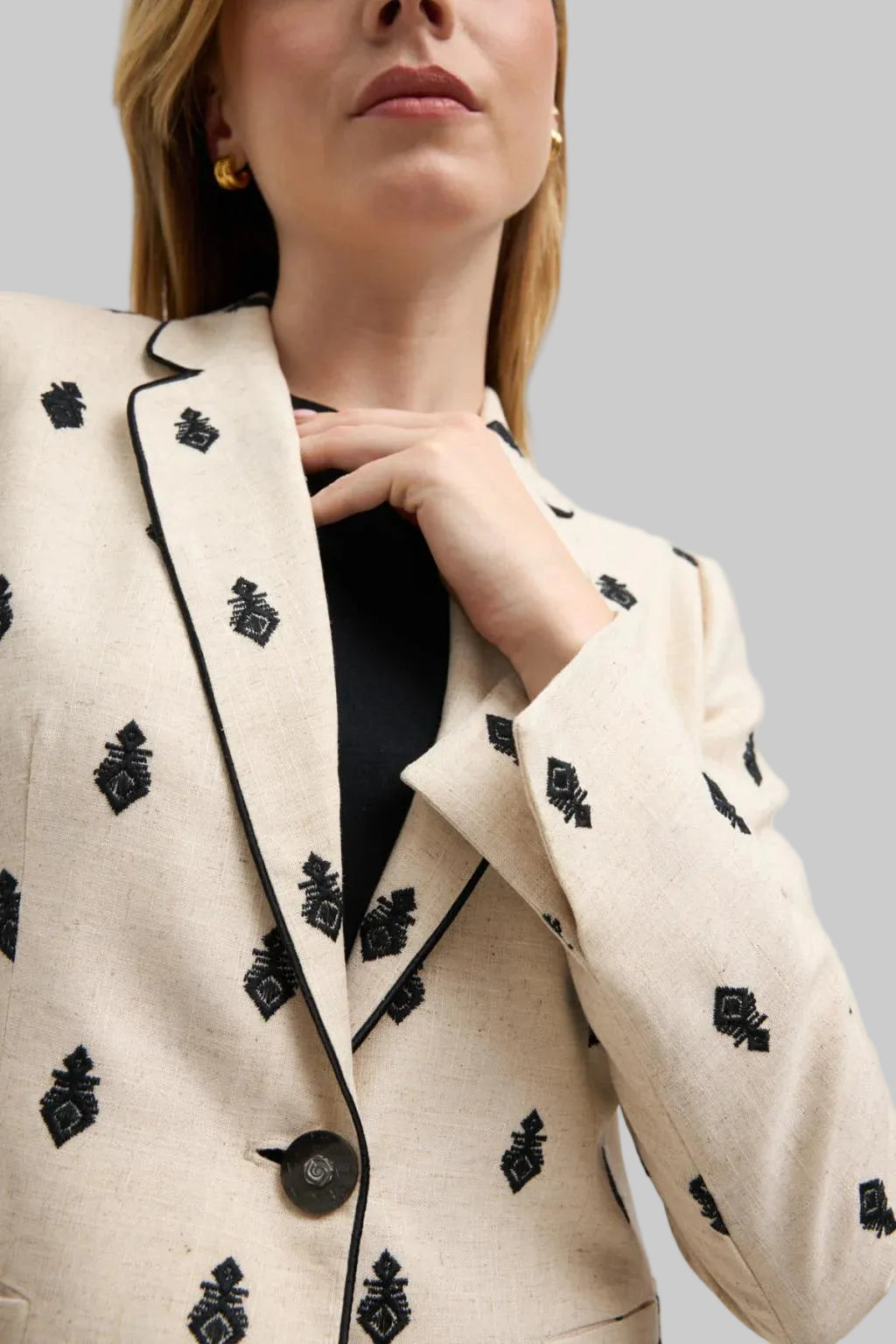 Americana Almonte Beige Blazer