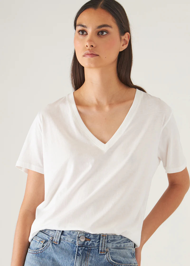 Patrick Assaraf LIGHTWEIGHT PIMA COTTON BOYFRIEND V-NECK T-SHIRT