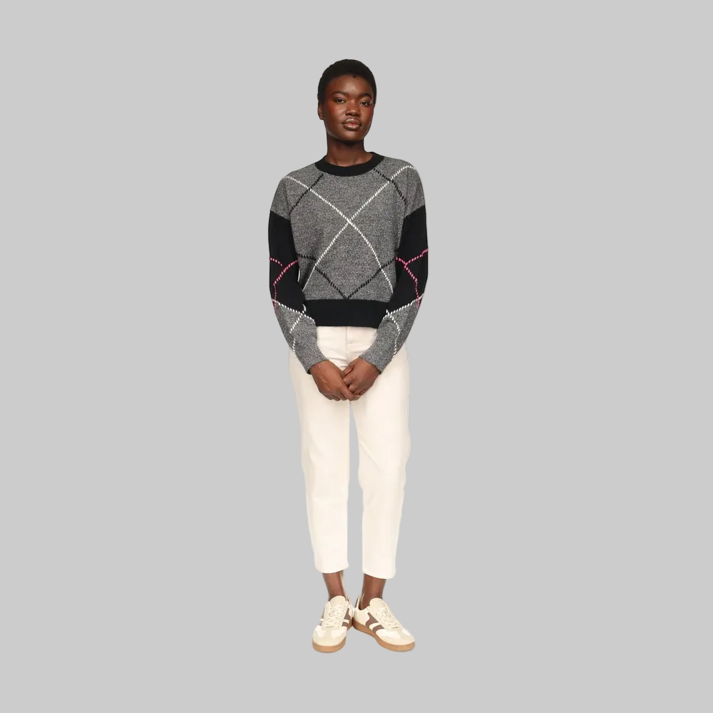 Highland Argyle Crew in White/Black